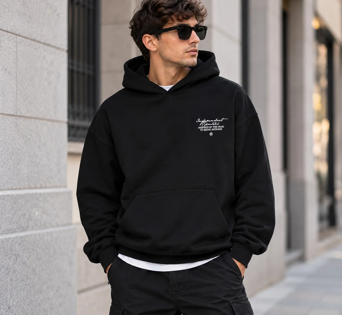 Sudadera Independent Republic  con capucha negra Icarus © ilimitada