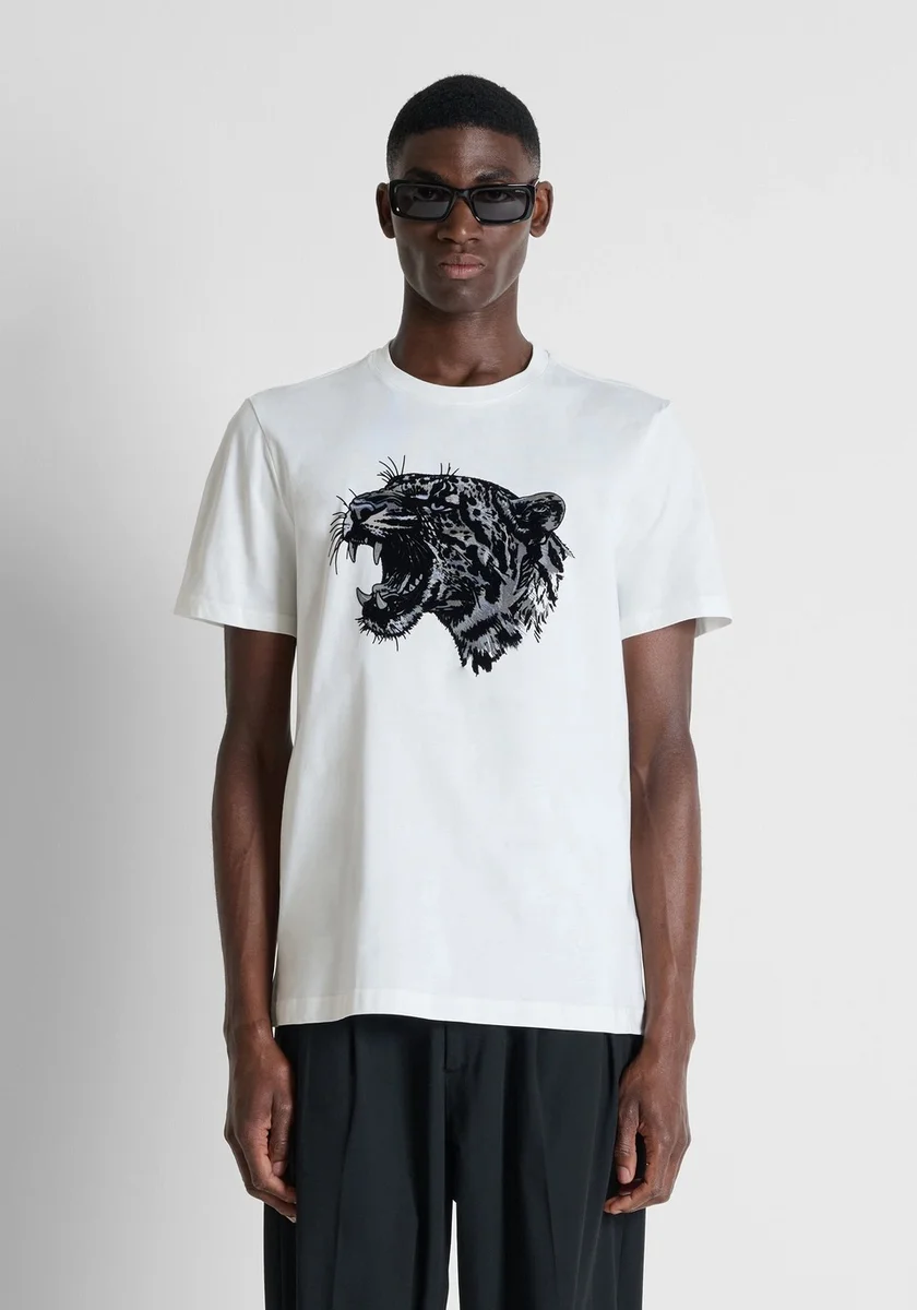 Camiseta color crema regular fit con estampado flocado tiger