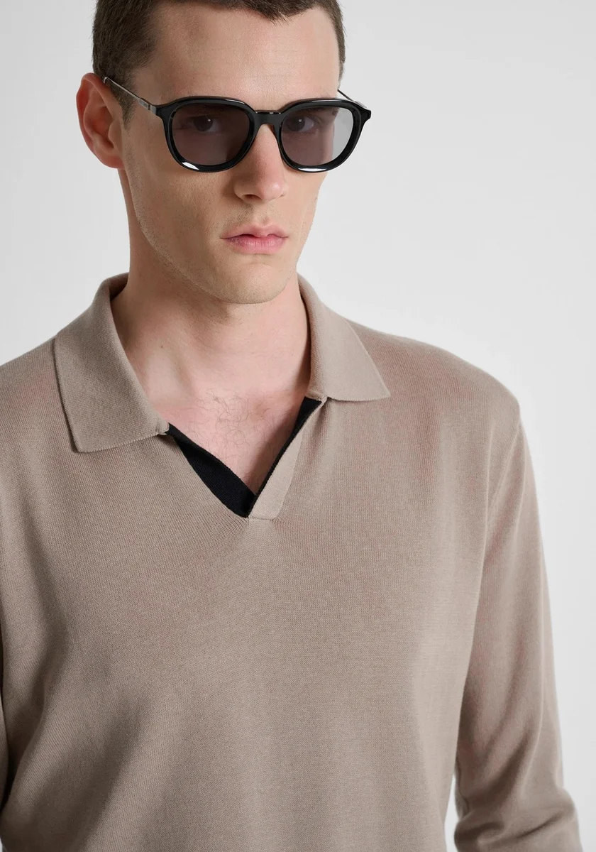 Polo Morato de punto color masilla regular fit de manga larga sin botones en algodón peinado