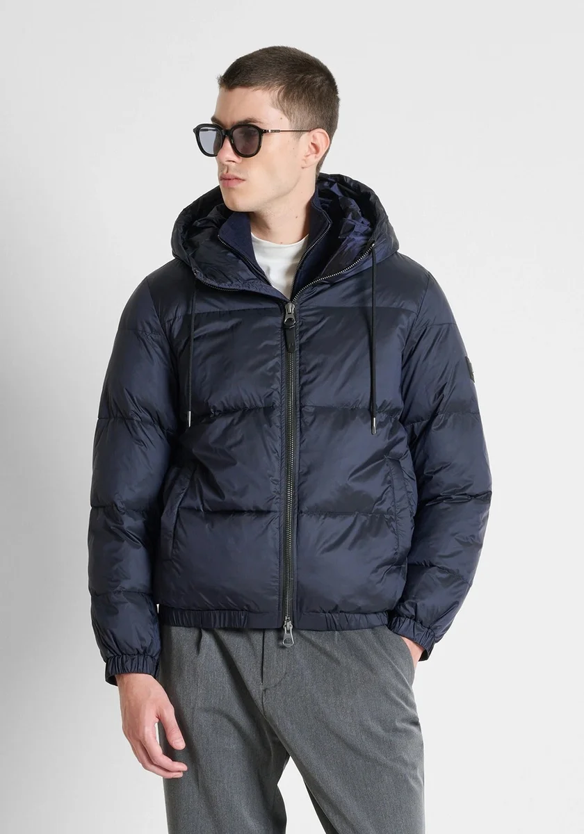 Abrigo Morato azul marino relaxed fit en nylon shioze acolchado