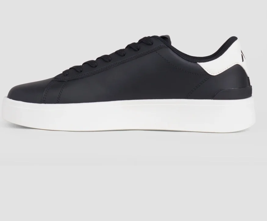 ZAPATILLAS MORATO «TRAVIS» DE PIEL SINTÉTICA NEGRO