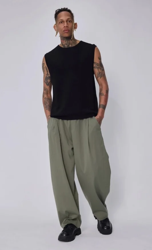 PANTALON ANCHO FRILIVIN PARIS CON PINZA COLOR VERDE