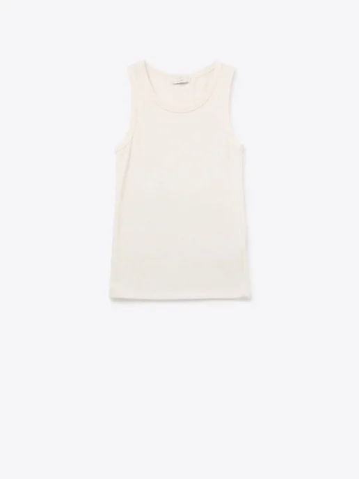 Camiseta Q2 Básica de Punto Súper Suave en Crema
