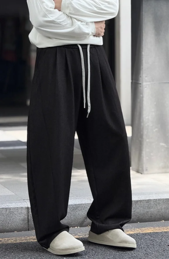 PANTALONES ANCHOS PLACED BY GUIDEON EN NEGRO DESGASTADO