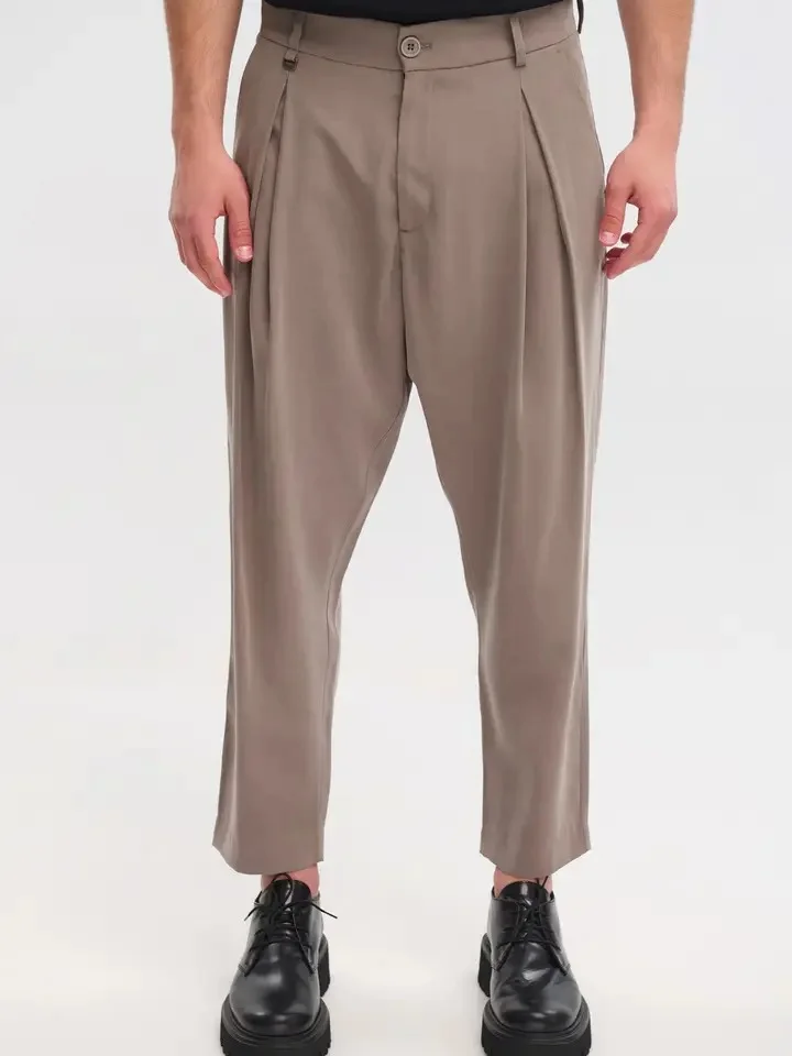 Pantalon Royal Denim Vilnius 2261 con pliegues en caja color topo