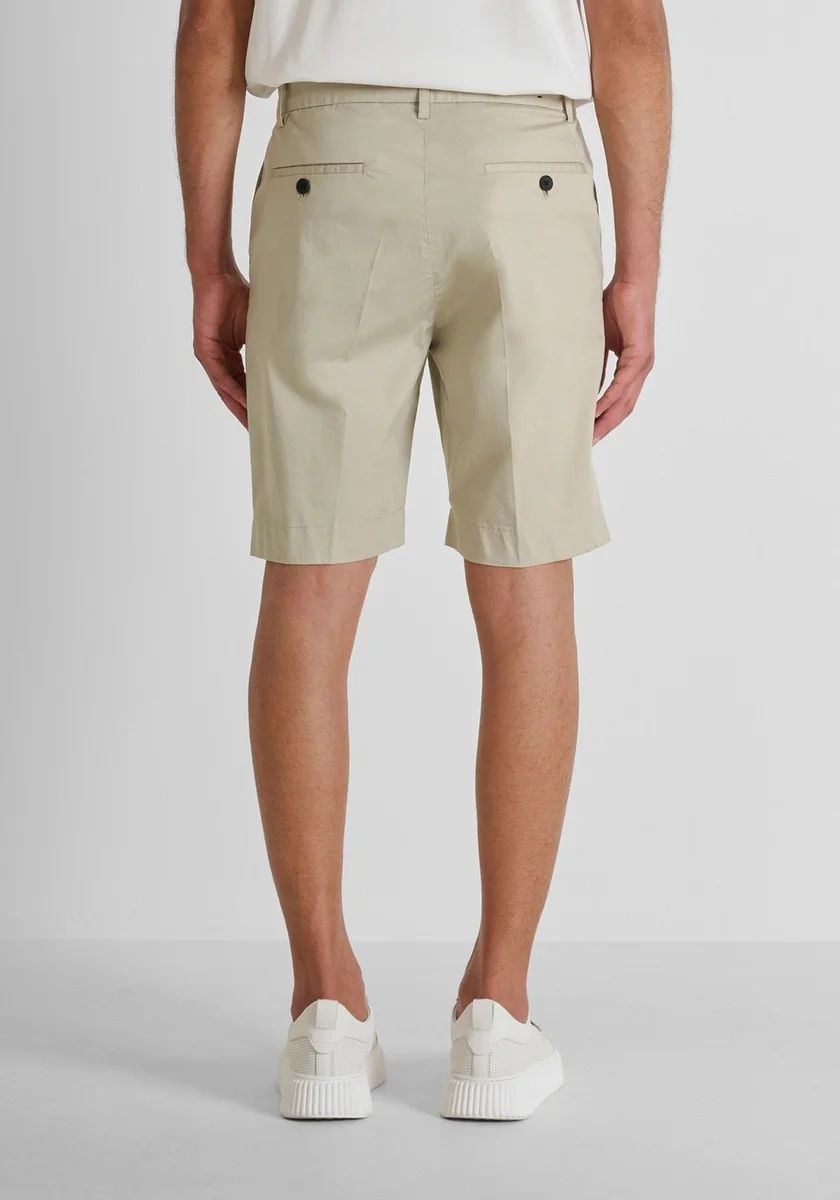 PANTALONES CORTOS MORATO SLIM FIT «MARK» DE SARGA DE ALGODÓN ELÁSTICO