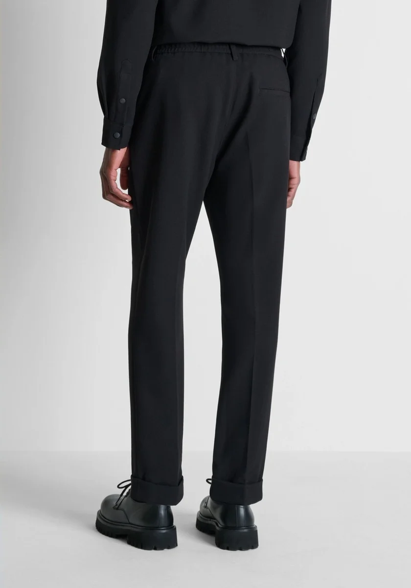 Pantalones Morato "Boris" negros regular fit en piqué de viscosa