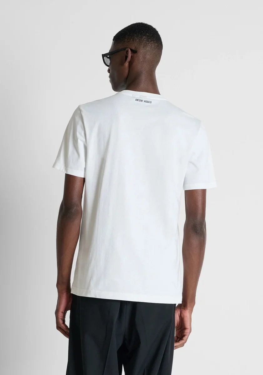 Camiseta color crema regular fit con estampado flocado tiger 