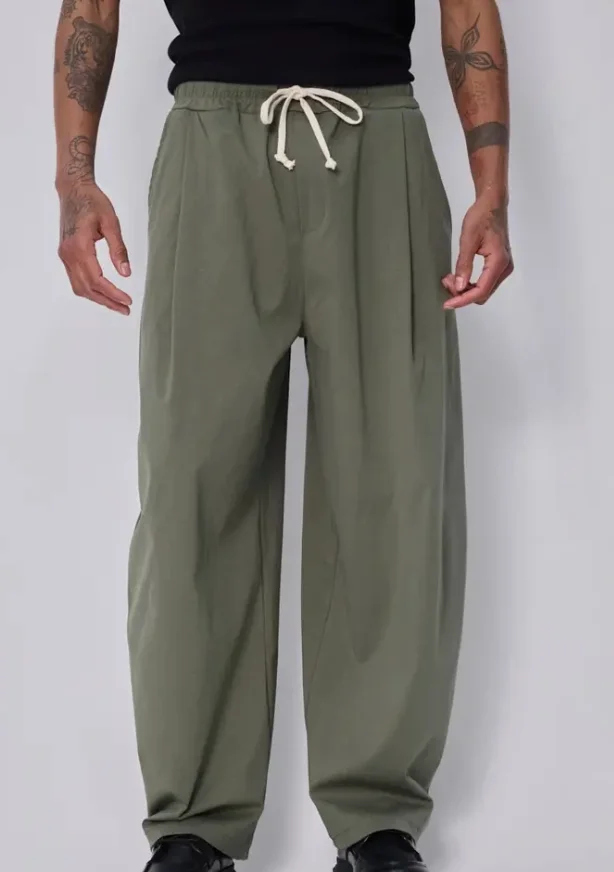 PANTALON ANCHO FRILIVIN PARIS CON PINZA COLOR VERDE