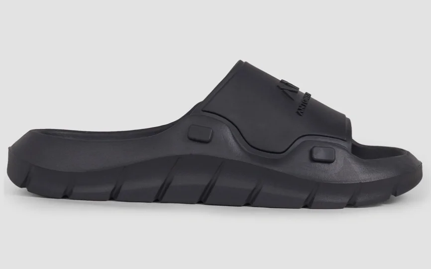 SANDALIAS MORATO «HOLBOR» DE GOMA NEGRAS