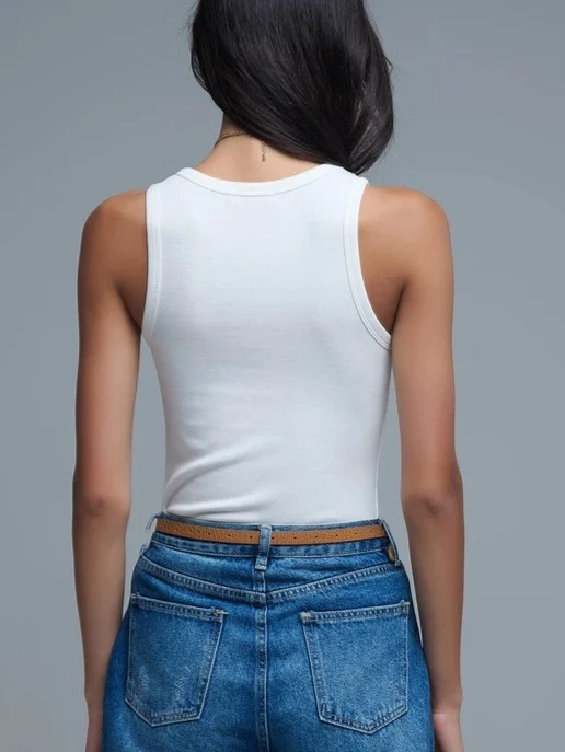 Camiseta Q2 Básica de Punto Súper Suave en Crema