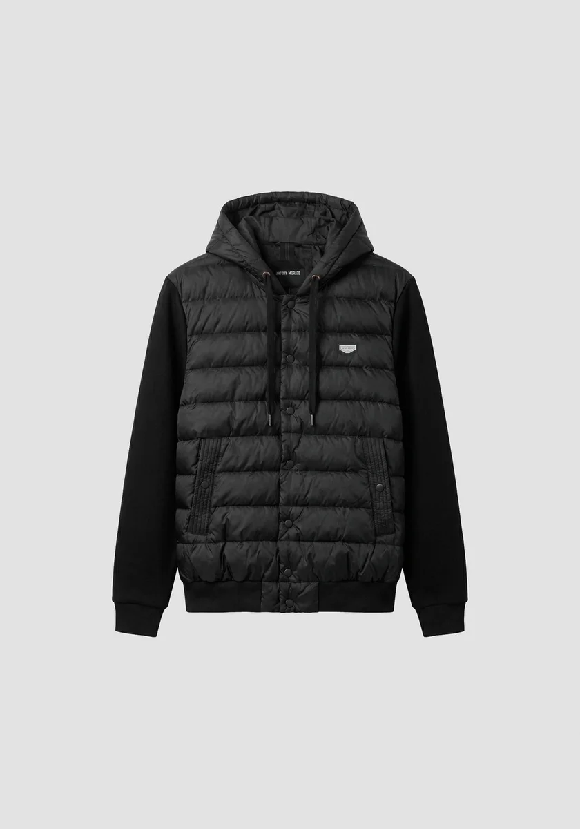 Abrigo Morato negro regular fit en scuba de viscosa con frente y capucha en nylon acolchado