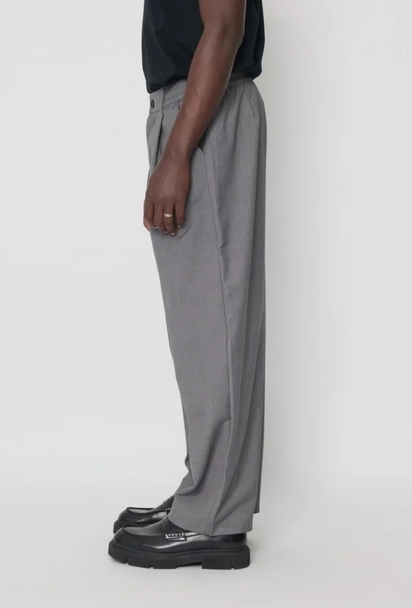 Pantalón ancho clásico Frilivin Paris gris